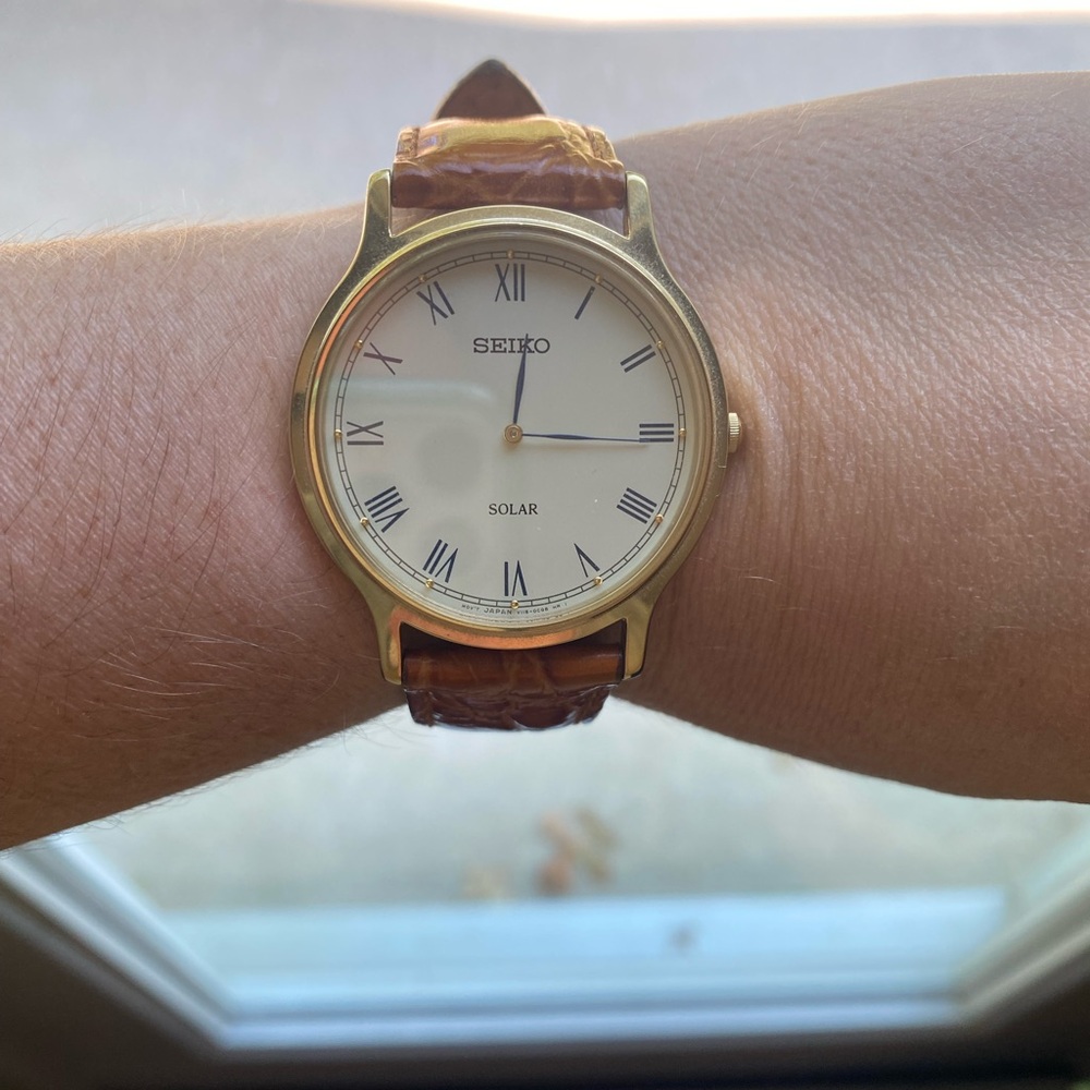 Unisex Seiko solar watch